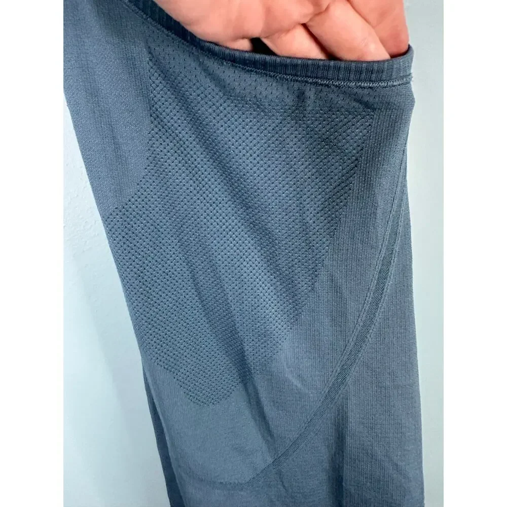 Lululemon Swiftly Tech Racerback in a slate blue color Size 10